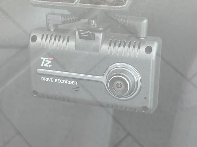 カローラスポーツ ハイブリッドG Z バックカメラ 衝突被害軽減システム レーダークルーズ 禁煙車 ドラレコ コーナーセンサー スマートキー LEDヘッド ビルトインETC オートハイビーム 車線逸脱警報 オートライト オートエアコン(28枚目)