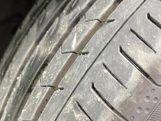 セレナ ハイウェイスターＶ　両側電動ドア　ＳＤナビ　後席モニター　全周囲カメラ　衝突被害軽減システム　レーダークルーズ　禁煙車　コーナーセンサー　スマートキー　ＬＥＤヘッド　ビルトインＥＴＣ　オートハイビーム　車線逸脱警報（28枚目）