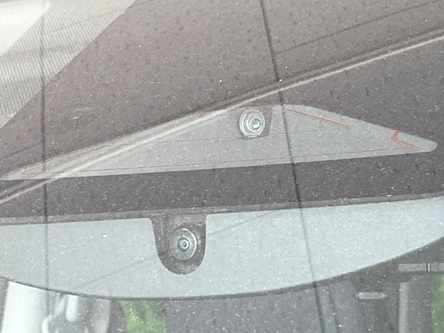 セレナ e-パワー ルキシオン 両側電動ドア 後席モニター 全周囲カメラ 衝突被害軽減システム レーダークルーズ 禁煙車 ハーフレザーシート ドラレコ コーナーセンサー スマートキー LEDヘッド ETC2.0 オートハイビーム(5枚目)