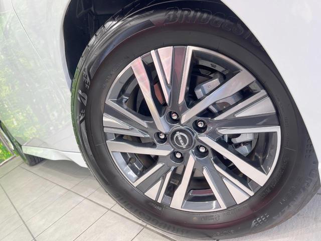 セレナ e-パワー ルキシオン 両側電動ドア 後席モニター 全周囲カメラ 衝突被害軽減システム レーダークルーズ 禁煙車 ハーフレザーシート ドラレコ コーナーセンサー スマートキー LEDヘッド ETC2.0 オートハイビーム(13枚目)