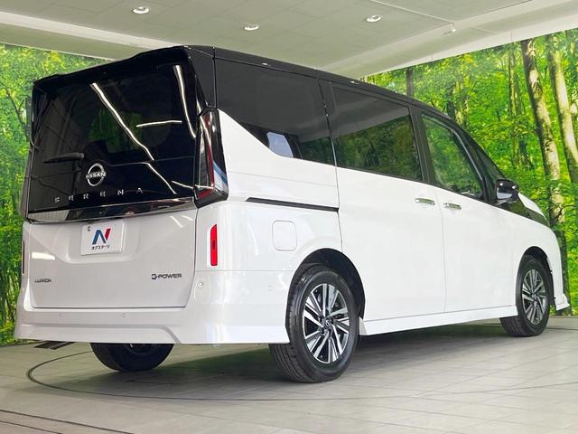 セレナ e-パワー ルキシオン 両側電動ドア 後席モニター 全周囲カメラ 衝突被害軽減システム レーダークルーズ 禁煙車 ハーフレザーシート ドラレコ コーナーセンサー スマートキー LEDヘッド ETC2.0 オートハイビーム(17枚目)