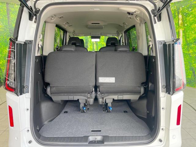 セレナ e-パワー ルキシオン 両側電動ドア 後席モニター 全周囲カメラ 衝突被害軽減システム レーダークルーズ 禁煙車 ハーフレザーシート ドラレコ コーナーセンサー スマートキー LEDヘッド ETC2.0 オートハイビーム(58枚目)