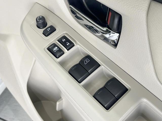 インプレッサスポーツ 2.0iアイサイト アイボリーセレクション 4WD ナビ バックカメラ 衝突被害軽減システム 禁煙車 HIDヘッドライト フロントフォグ スマートキー フルセグ Bluetooth ETC 誤発信抑制装置 車線逸脱警報 純正16インチアルミ(35枚目)