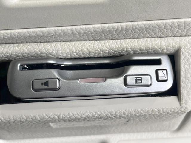 インプレッサスポーツ 2.0iアイサイト アイボリーセレクション 4WD ナビ バックカメラ 衝突被害軽減システム 禁煙車 HIDヘッドライト フロントフォグ スマートキー フルセグ Bluetooth ETC 誤発信抑制装置 車線逸脱警報 純正16インチアルミ(42枚目)