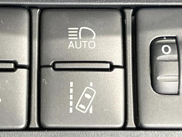 シエンタ G 両側電動ドア 純正SDナビ バックカメラ 衝突被害軽減システム 禁煙車 ドラレコ スマートキー LEDヘッド ビルトインETC オートエアコン Bluetooth CD DVD再生 フルセグ(40枚目)