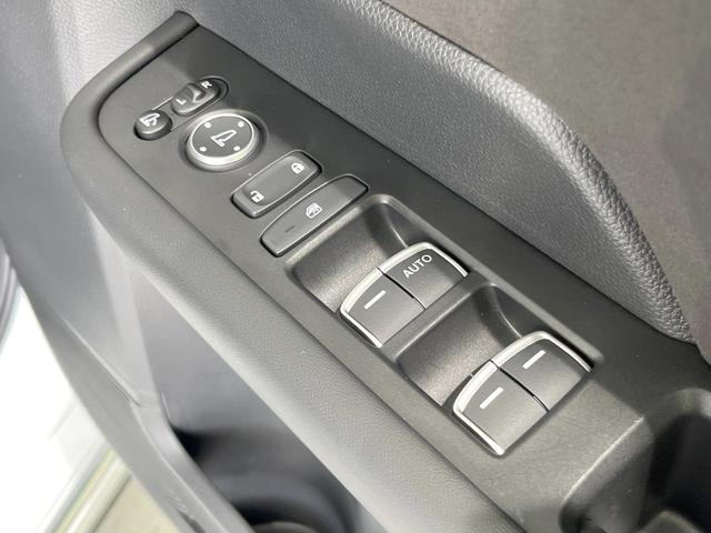 ステップワゴン e:HEVスパーダ プレミアムライン 両側電動ドア 純正SDナビ 全周囲カメラ 衝突被害軽減システム レーダークルーズ 禁煙車 ハーフレザーシート ドラレコ コーナーセンサー スマートキー LEDヘッド ビルトインETC 車線逸脱警報(35枚目)