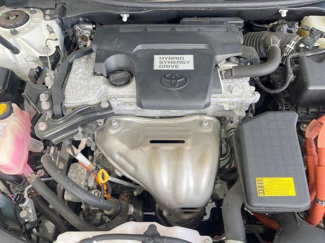 カムリ ハイブリッド　レザーパッケージ　純正ナビ　バックカメラ　黒革シート　シートヒーター　クルーズコントロール　フルセグ　ＥＴＣ　ＨＩＤヘッドライト　純正１７インチアルミ　スマートキー　オートライト　オートエアコン　ＣＤ再生　ＤＶＤ再生（18枚目）