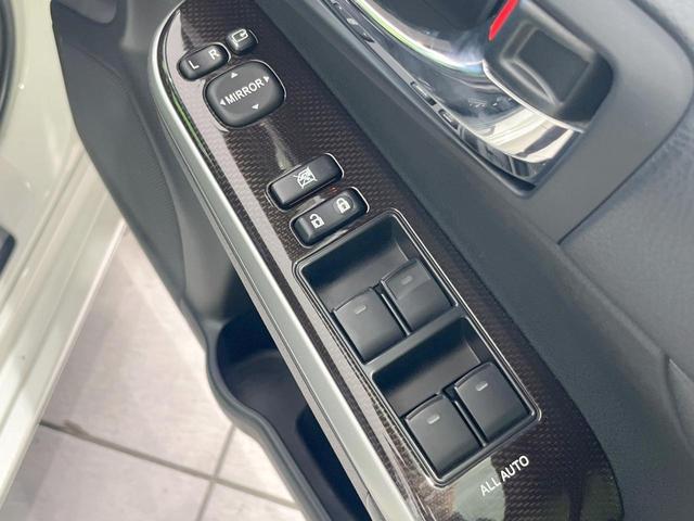 カムリ ハイブリッド　レザーパッケージ　純正ナビ　バックカメラ　黒革シート　シートヒーター　クルーズコントロール　フルセグ　ＥＴＣ　ＨＩＤヘッドライト　純正１７インチアルミ　スマートキー　オートライト　オートエアコン　ＣＤ再生　ＤＶＤ再生（52枚目）