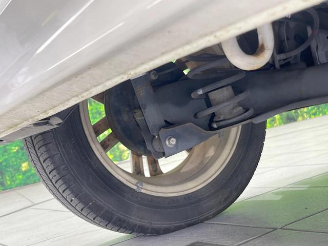 お車を安心してお乗りいただく為には、足回りの定期点検が欠かせません。サービスサポート（有償保証）では無料点検もご提供しており、安心のカーライフをお過ごしいただけるサポート体制が整っています。