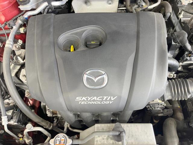 ＣＸ－５ ２０Ｓ　プロアクティブ　純正ＤＶＤナビ　衝突被害軽減システム　レーダークルーズ　バックカメラ　コーナーセンサー　スマートキー　ＬＥＤヘッド　オートライト　デュアルエアコン　純正１７インチアルミ　Ｂｌｕｅｔｏｏｔｈ（18枚目）