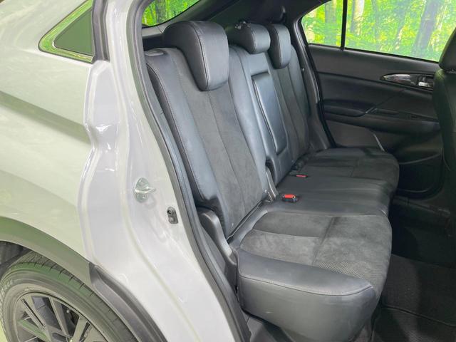 エクリプスクロス ブラックエディション 4WD サンルーフ 純正ナビ 衝突被害軽減システム レーダークルーズ 全周囲カメラ 電動リアゲート スマートキー LEDヘッド ハーフレザーシート 全席シートヒーター パワーシート コーナーセンサー(10枚目)