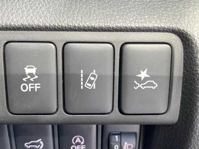 エクリプスクロス ブラックエディション 4WD サンルーフ 純正ナビ 衝突被害軽減システム レーダークルーズ 全周囲カメラ 電動リアゲート スマートキー LEDヘッド ハーフレザーシート 全席シートヒーター パワーシート コーナーセンサー(43枚目)