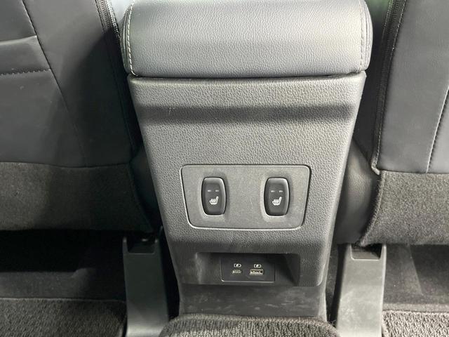 エクリプスクロス ブラックエディション 4WD サンルーフ 純正ナビ 衝突被害軽減システム レーダークルーズ 全周囲カメラ 電動リアゲート スマートキー LEDヘッド ハーフレザーシート 全席シートヒーター パワーシート コーナーセンサー(65枚目)