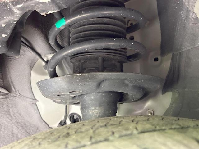 アクア Ｘ　ナビ機能付きＤＡ　衝突被害軽減システム　レーダークルーズ　スマートキー　ＬＥＤヘッド　ビルトインＥＴＣ　オートハイビーム　車線逸脱警報　オートライト　オートエアコン　Ｂｌｕｅｔｏｏｔｈ（23枚目）