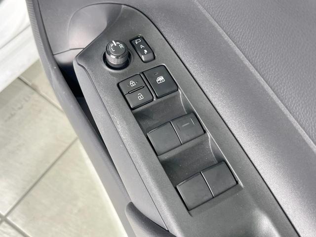 アクア Ｘ　ナビ機能付きＤＡ　衝突被害軽減システム　レーダークルーズ　スマートキー　ＬＥＤヘッド　ビルトインＥＴＣ　オートハイビーム　車線逸脱警報　オートライト　オートエアコン　Ｂｌｕｅｔｏｏｔｈ（44枚目）