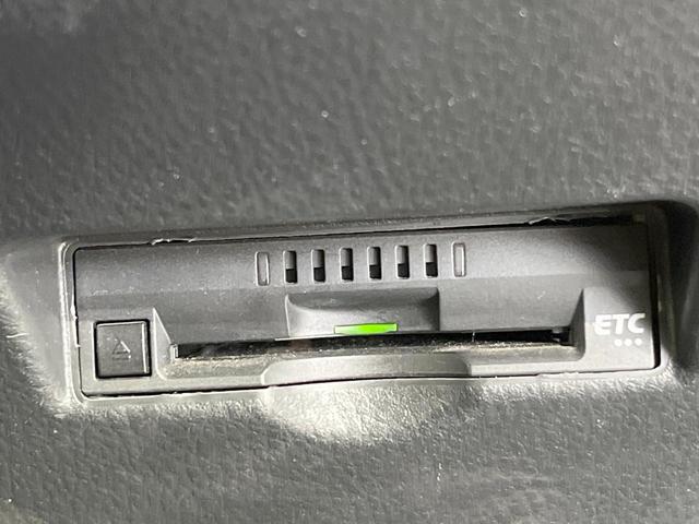 【ＥＴＣ】高速道路の料金所をストレスなく通過！話題のスポットやサービスエリアに多い「スマートＩＣ」利用時は必須のアイテムです。当店でセットアップを実施、ご納車当日からすぐにご利用いただけます！