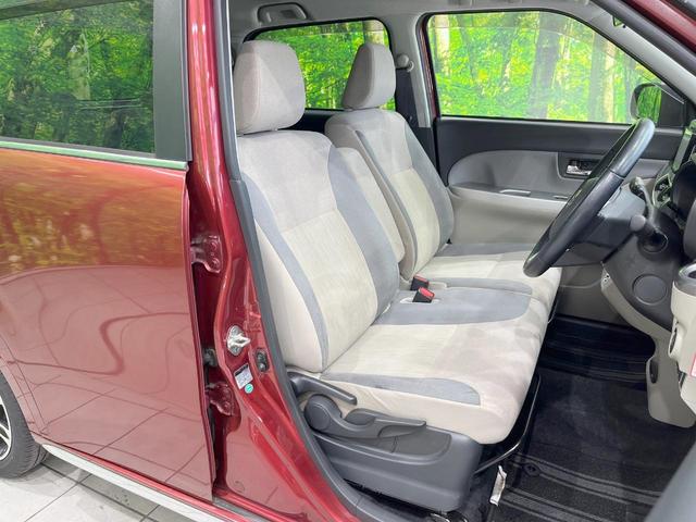 運転席シート廻りは使用感も少なく、良好な状態となっています。丁寧に使われていたことがよくわかりますね。