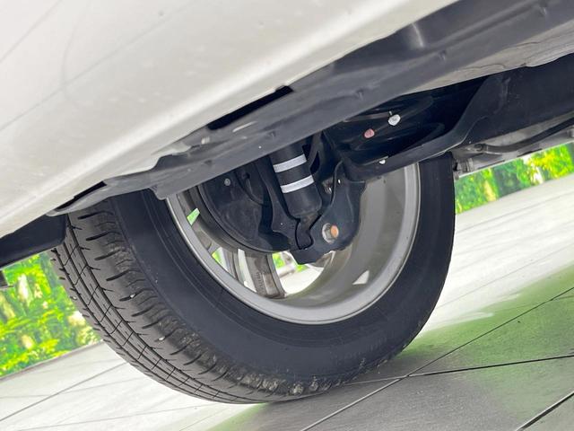 ソリオ ハイブリッドＭＺ　純正ナビ　衝突被害軽減システム　レーダークルーズ　両側電動ドア　全周囲カメラ　スマートキー　ＬＥＤヘッド　ビルトインＥＴＣ　コーナーセンサー　純正１５インチアルミ　車線逸脱警報　オートライト（20枚目）