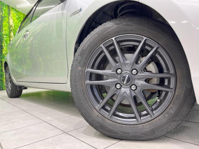 アクア Ｇ　純正ナビ　バックカメラ　スマートキー　ビルトインＥＴＣ　オートライト　オートエアコン　Ｂｌｕｅｔｏｏｔｈ　ＣＤ　ＤＶＤ再生　フルセグ　純正革巻きステアリング　トラクションコントロール（13枚目）