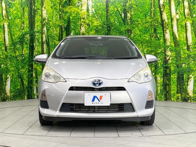 アクア Ｇ　純正ナビ　バックカメラ　スマートキー　ビルトインＥＴＣ　オートライト　オートエアコン　Ｂｌｕｅｔｏｏｔｈ　ＣＤ　ＤＶＤ再生　フルセグ　純正革巻きステアリング　トラクションコントロール（14枚目）