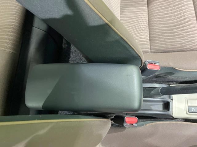 アクア Ｇ　純正ナビ　バックカメラ　スマートキー　ビルトインＥＴＣ　オートライト　オートエアコン　Ｂｌｕｅｔｏｏｔｈ　ＣＤ　ＤＶＤ再生　フルセグ　純正革巻きステアリング　トラクションコントロール（43枚目）