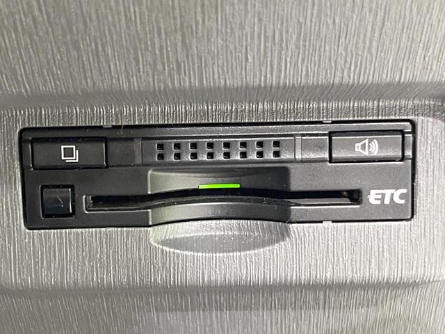 プリウスアルファ Ｓツーリングセレクション　バックカメラ　禁煙車　ドラレコ　スマートキー　ＬＥＤヘッド　ビルトインＥＴＣ　純正１７インチアルミ　オートライト　オートエアコン　Ｂｌｕｅｔｏｏｔｈ　ＣＤ　ＤＶＤ再生　地デジ（6枚目）