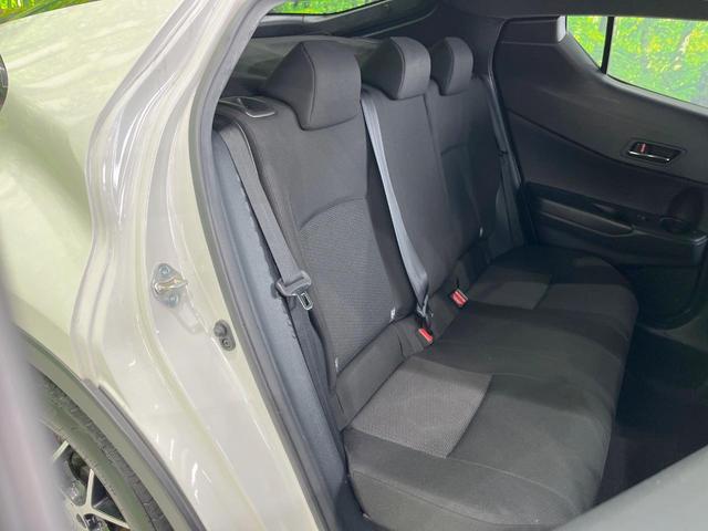 C-HR S LEDパッケージ バックカメラ 衝突被害軽減システム レーダークルーズ 禁煙車 ドラレコ コーナーセンサー スマートキー LEDヘッド ビルトインETC オートハイビーム オートライト デュアルエアコン(9枚目)