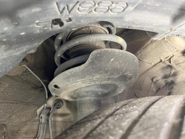 C-HR S LEDパッケージ バックカメラ 衝突被害軽減システム レーダークルーズ 禁煙車 ドラレコ コーナーセンサー スマートキー LEDヘッド ビルトインETC オートハイビーム オートライト デュアルエアコン(29枚目)