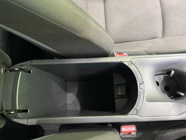 C-HR S LEDパッケージ バックカメラ 衝突被害軽減システム レーダークルーズ 禁煙車 ドラレコ コーナーセンサー スマートキー LEDヘッド ビルトインETC オートハイビーム オートライト デュアルエアコン(46枚目)