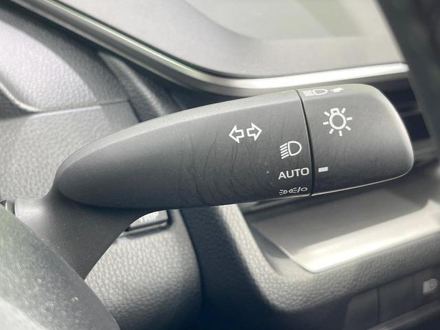 プリウス X バックカメラ 衝突被害軽減システム レーダークルーズ 禁煙車 コーナーセンサー スマートキー LEDヘッド ETC2.0 オートハイビーム 車線逸脱警報 オートライト オートエアコン(38枚目)