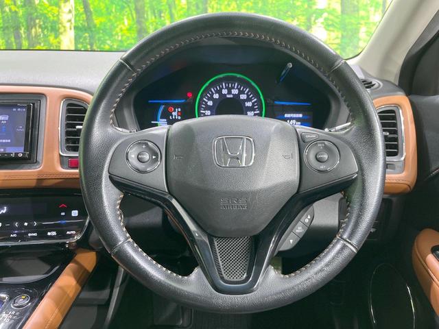 ヴェゼル ハイブリッドＺ　バックカメラ　衝突被害軽減システム　禁煙車　ハーフレザーシート　スマートキー　ＬＥＤヘッド　ＥＴＣ　クルコン　純正１８インチアルミ　オートライト　デュアルエアコン　Ｂｌｕｅｔｏｏｔｈ　ＣＤ（11枚目）