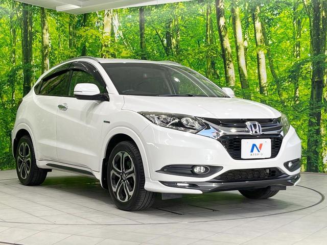 ヴェゼル ハイブリッドＺ　バックカメラ　衝突被害軽減システム　禁煙車　ハーフレザーシート　スマートキー　ＬＥＤヘッド　ＥＴＣ　クルコン　純正１８インチアルミ　オートライト　デュアルエアコン　Ｂｌｕｅｔｏｏｔｈ　ＣＤ（16枚目）