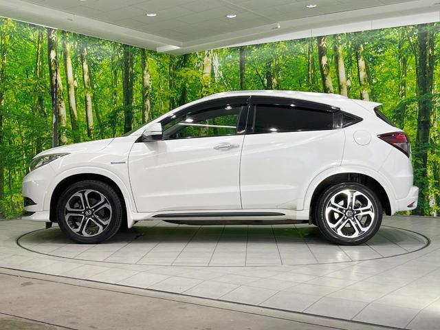 ヴェゼル ハイブリッドＺ　バックカメラ　衝突被害軽減システム　禁煙車　ハーフレザーシート　スマートキー　ＬＥＤヘッド　ＥＴＣ　クルコン　純正１８インチアルミ　オートライト　デュアルエアコン　Ｂｌｕｅｔｏｏｔｈ　ＣＤ（22枚目）