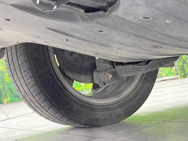 ヴェゼル ハイブリッドＺ　バックカメラ　衝突被害軽減システム　禁煙車　ハーフレザーシート　スマートキー　ＬＥＤヘッド　ＥＴＣ　クルコン　純正１８インチアルミ　オートライト　デュアルエアコン　Ｂｌｕｅｔｏｏｔｈ　ＣＤ（33枚目）