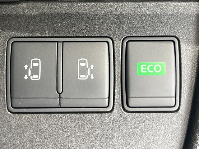 セレナ ハイウェイスター　Ｖエアロモード＋セーフティ　ＳＨＶ　純正ナビ　エアロ　両側電動ドア　後席モニター　全周囲カメラ　衝突被害軽減システム　ドラレコ　スマートキー　ＬＥＤヘッド　ビルトインＥＴＣ　純正１７インチアルミ　オートライト　オートエアコン（7枚目）