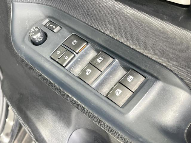 ヴォクシー ＺＳ　純正ナビ　衝突被害軽減システム　電動スライドドア　バックカメラ　ドラレコ　スマートキー　ＬＥＤヘッド　ビルトインＥＴＣ　純正１６インチアルミ　オートハイビーム　オートライト　デュアルエアコン（34枚目）