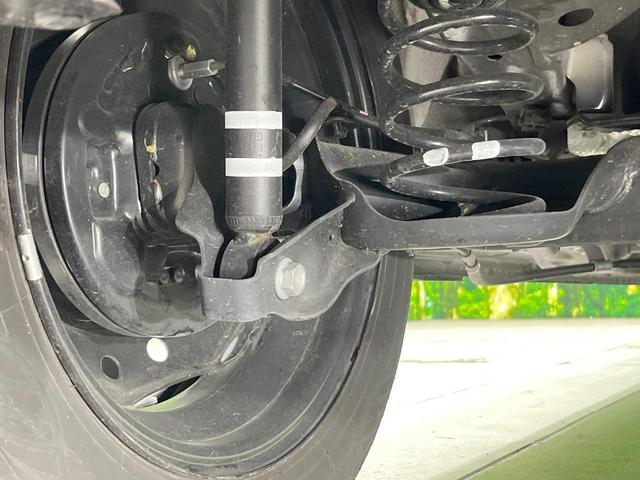 お車を安心してお乗りいただく為には、足回りの定期点検が欠かせません。サービスサポート（有償保証）では無料点検もご提供しており、安心のカーライフをお過ごしいただけるサポート体制が整っています。