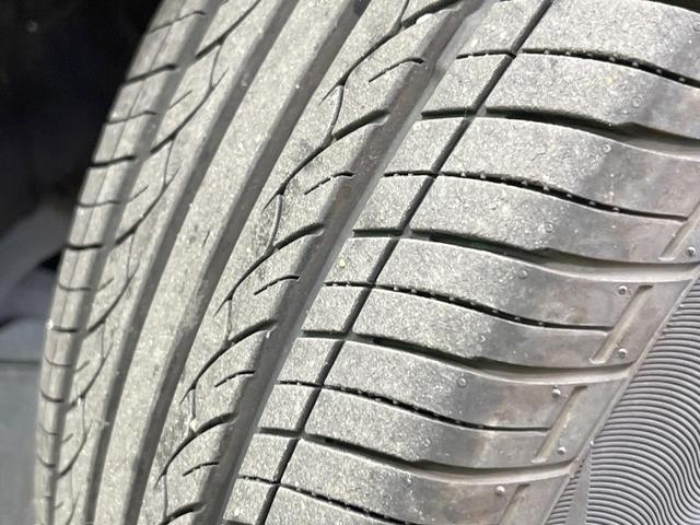 ヴォクシー ＺＳ　煌　純正ナビ　衝突被害軽減システム　バックカメラ　両側電動ドア　後席モニター　ドラレコ　スマートキー　ＬＥＤヘッド　ビルトインＥＴＣ　純正１６インチアルミ　車線逸脱警報　オートエアコン　Ｂｌｕｅｔｏｏｔｈ（25枚目）