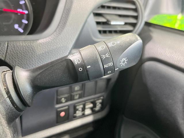 ヴォクシー ＺＳ　煌　純正ナビ　衝突被害軽減システム　バックカメラ　両側電動ドア　後席モニター　ドラレコ　スマートキー　ＬＥＤヘッド　ビルトインＥＴＣ　純正１６インチアルミ　車線逸脱警報　オートエアコン　Ｂｌｕｅｔｏｏｔｈ（49枚目）