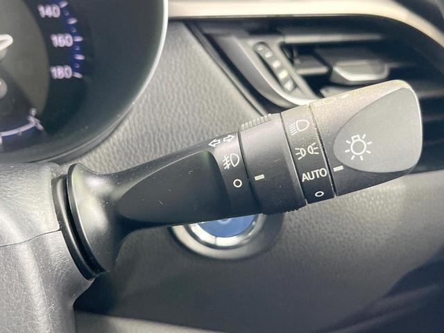 Ｃ－ＨＲ Ｇ　ナビ　衝突被害軽減システム　レーダークルーズ　バックカメラ　スマートキー　ＬＥＤヘッド　ビルトインＥＴＣ　純正１８インチアルミ　オートハイビーム　ハーフレザーシート　コーナーセンサー　車線逸脱警報（37枚目）