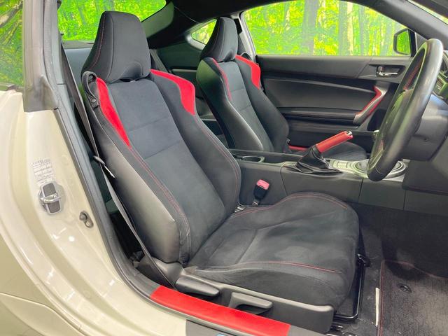 86 GT 6MT ナビ バックカメラ スマートキー HIDヘッド ETC 純正17インチアルミ オートライト デュアルエアコン Bluetooth CD パワーウィンドウ トラクションコントロール(8枚目)