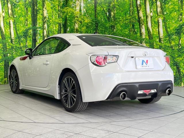 86 GT 6MT ナビ バックカメラ スマートキー HIDヘッド ETC 純正17インチアルミ オートライト デュアルエアコン Bluetooth CD パワーウィンドウ トラクションコントロール(23枚目)