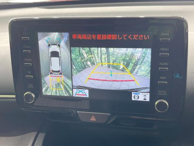 ヤリスクロス ハイブリッドＺ　純正８型ディスプレイオーディオ　衝突被害軽減システム　レーダークルーズ　スマートキー　ＬＥＤヘッド　ＥＴＣ２．０　全周囲カメラ　ハーフレザーシート　パワーシート　純正１８インチＡＷ　オートハイビーム（5枚目）