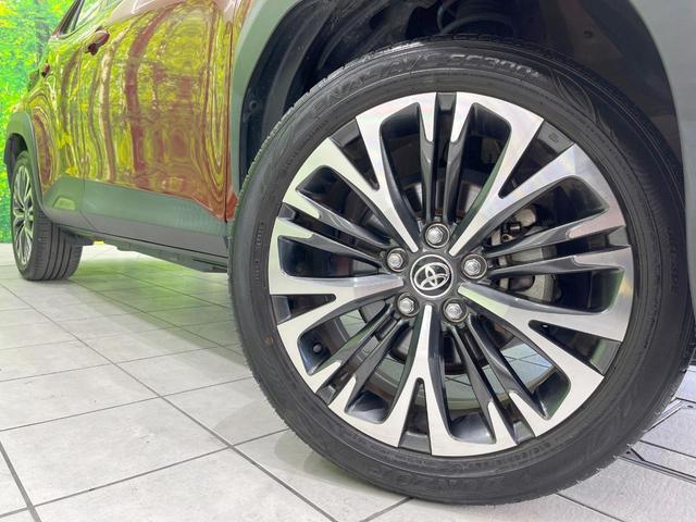 ヤリスクロス ハイブリッドＺ　純正８型ディスプレイオーディオ　衝突被害軽減システム　レーダークルーズ　スマートキー　ＬＥＤヘッド　ＥＴＣ２．０　全周囲カメラ　ハーフレザーシート　パワーシート　純正１８インチＡＷ　オートハイビーム（13枚目）