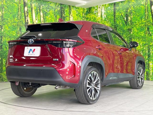 ヤリスクロス ハイブリッドＺ　純正８型ディスプレイオーディオ　衝突被害軽減システム　レーダークルーズ　スマートキー　ＬＥＤヘッド　ＥＴＣ２．０　全周囲カメラ　ハーフレザーシート　パワーシート　純正１８インチＡＷ　オートハイビーム（17枚目）