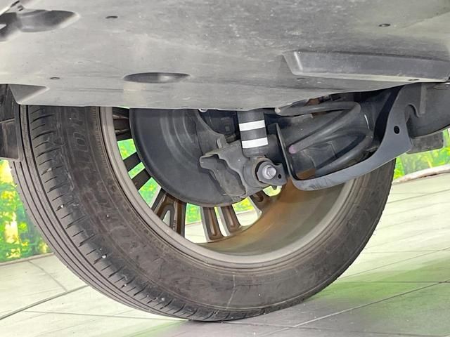 ヤリスクロス ハイブリッドＺ　純正８型ディスプレイオーディオ　衝突被害軽減システム　レーダークルーズ　スマートキー　ＬＥＤヘッド　ＥＴＣ２．０　全周囲カメラ　ハーフレザーシート　パワーシート　純正１８インチＡＷ　オートハイビーム（20枚目）