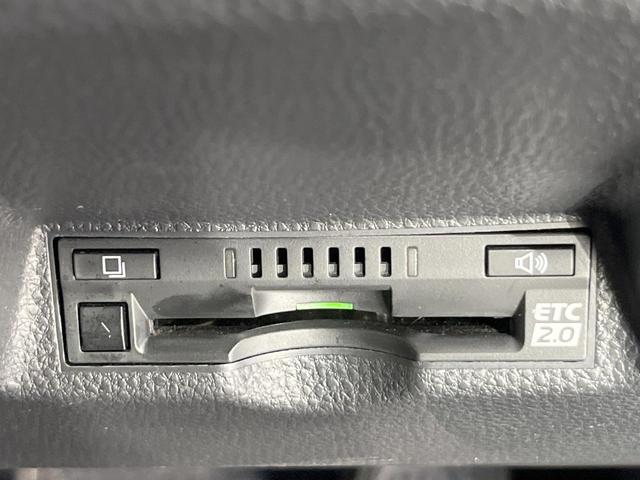 ヤリスクロス ハイブリッドＺ　純正８型ディスプレイオーディオ　衝突被害軽減システム　レーダークルーズ　スマートキー　ＬＥＤヘッド　ＥＴＣ２．０　全周囲カメラ　ハーフレザーシート　パワーシート　純正１８インチＡＷ　オートハイビーム（42枚目）