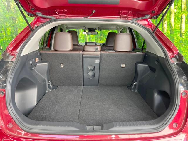 ヤリスクロス ハイブリッドＺ　純正８型ディスプレイオーディオ　衝突被害軽減システム　レーダークルーズ　スマートキー　ＬＥＤヘッド　ＥＴＣ２．０　全周囲カメラ　ハーフレザーシート　パワーシート　純正１８インチＡＷ　オートハイビーム（58枚目）