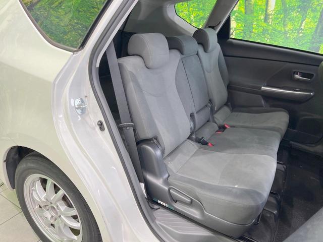 プリウスアルファ Ｓ　チューン　ブラック　純正ナビ　バックカメラ　衝突被害軽減システム　ドラレコ　スマートキー　ＨＩＤヘッド　ビルトインＥＴＣ　純正１６インチアルミ　オートライト　オートエアコン　Ｂｌｕｅｔｏｏｔｈ　ＣＤ　ＤＶＤ再生　フルセグ（9枚目）