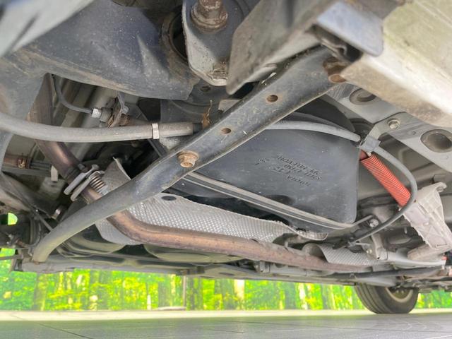 プリウスアルファ Ｓ　チューン　ブラック　純正ナビ　バックカメラ　衝突被害軽減システム　ドラレコ　スマートキー　ＨＩＤヘッド　ビルトインＥＴＣ　純正１６インチアルミ　オートライト　オートエアコン　Ｂｌｕｅｔｏｏｔｈ　ＣＤ　ＤＶＤ再生　フルセグ（22枚目）